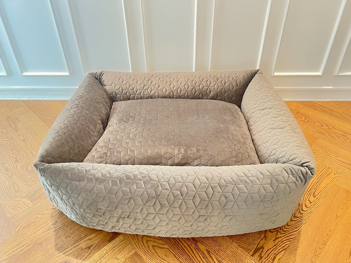 The DOXS Bed in New York quilted velour, taupe
