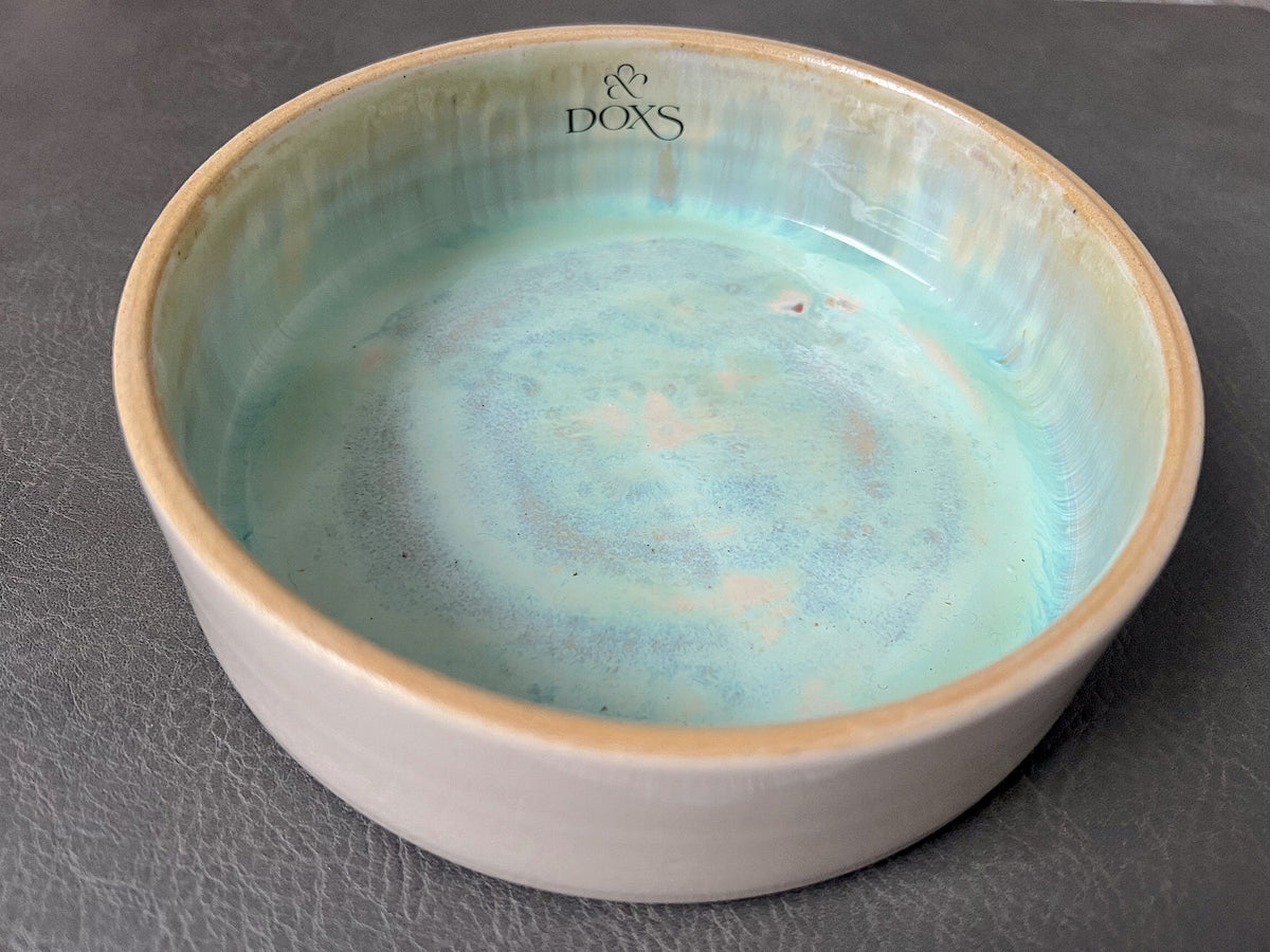 The DOXS Bowl, cream with lagoon glaze
